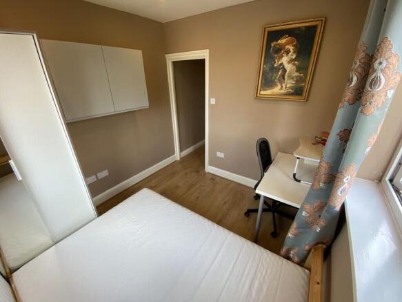 ROOM C