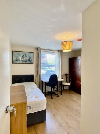 ROOM D