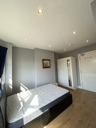 ROOM C 2