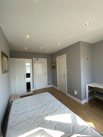 ROOM C 3