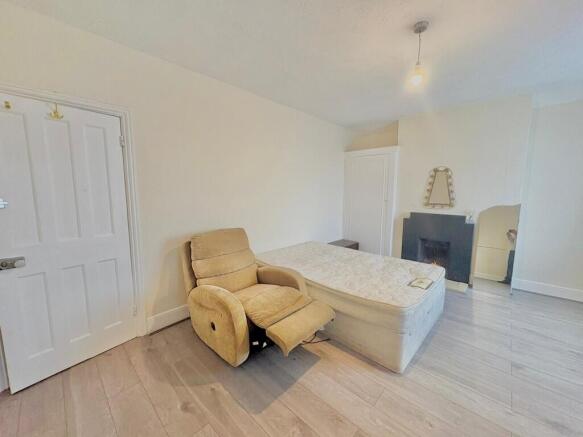 PHOTO-2025-10-29-...