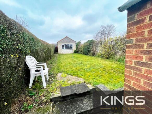 24 Broadlands Rd ...