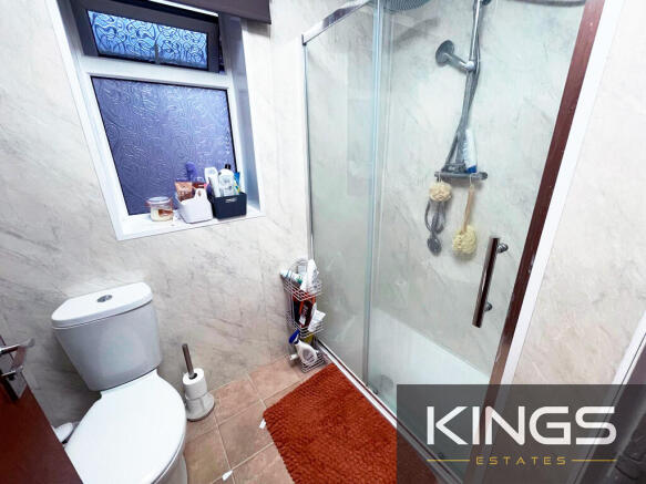 24 Broadlands Rd ...