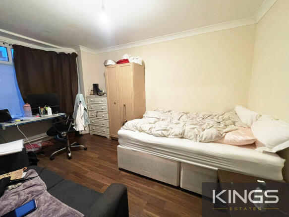 150a Broadlands R...