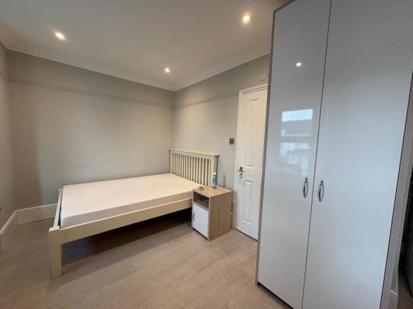 PHOTO-2025-11-05-...