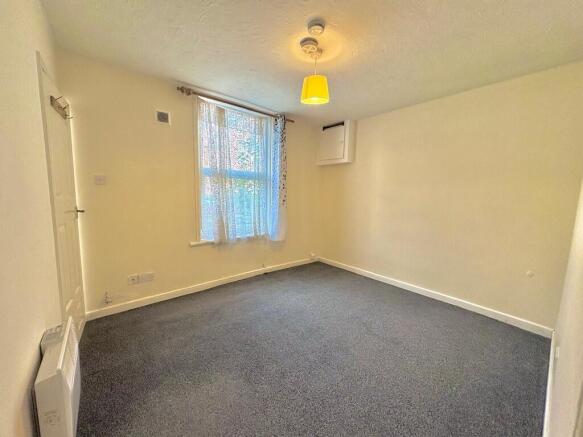 PHOTO-2025-10-09-...