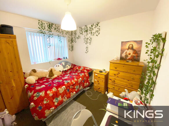 102a Portswood Rd...