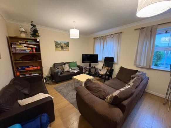 PHOTO-2025-12-08-...