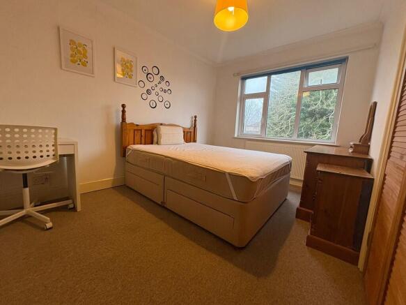 6af05edd-cdc6-49d...