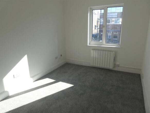 ROOM.JPG