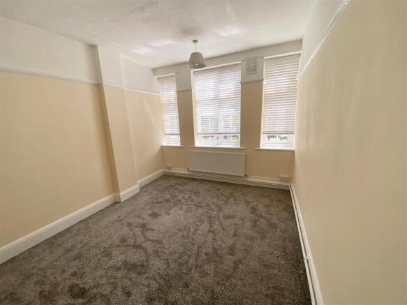 Bedroom 2.jpg