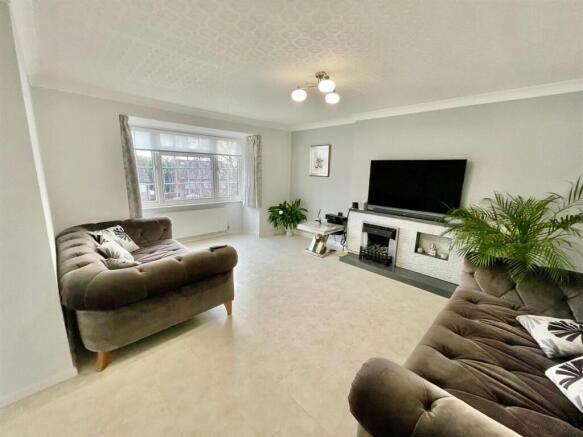 29 Sandringham Lounge.jpg