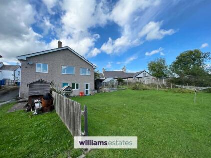 Clawddnewydd, Ruthin