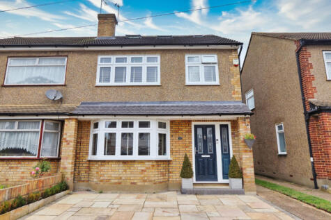 Epping Close, Romford, RM7