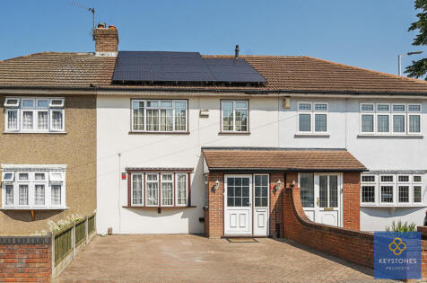 Dunster Close, Romford, RM5