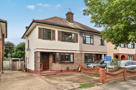 Carter Drive, Collier Row, RM5