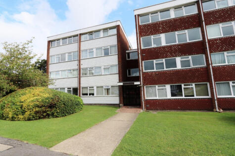 Long Green, Chigwell, IG7