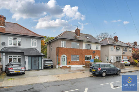 Carter Drive, Collier Row, RM5