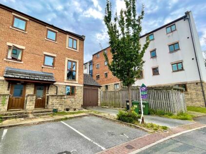 Greenlea Court, Huddersfield