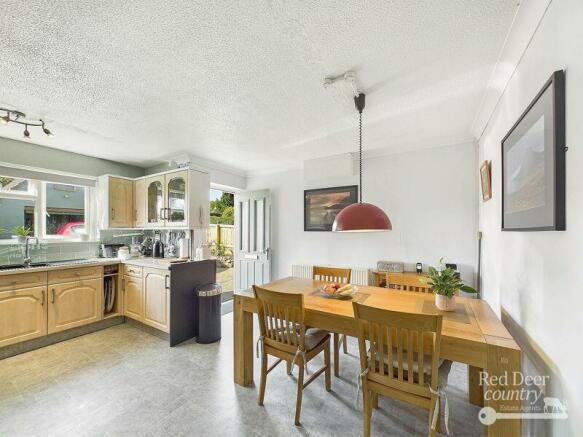 Kitchen/Breakfast Room