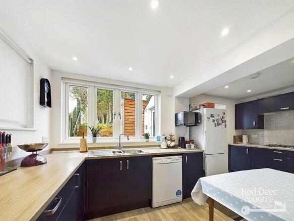 Kitchen/Breakfast Room