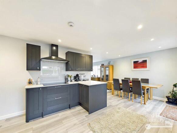Kitchen/Dining Room