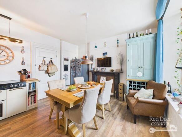 Kitchen/Dining Room