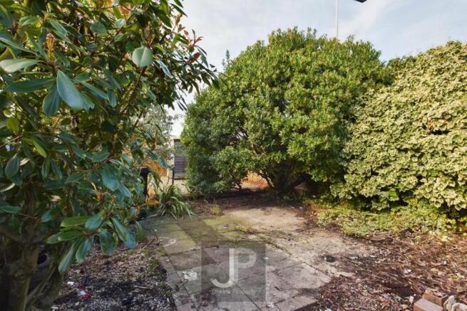 CAM01632G0-PR0169-STILL004.jpg