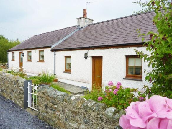 3 bedroom semi-detached house for sale in Groeslon, Caernarfon, Gwynedd ...