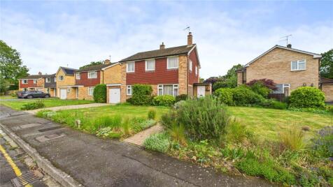 Fenns Way, Horsell, Surrey, GU21