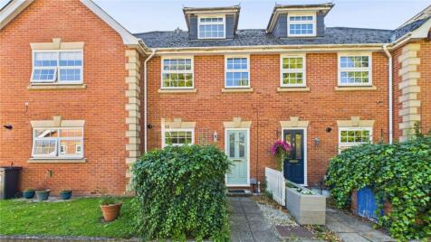 Bedford Close, Horsell, Surrey, GU21