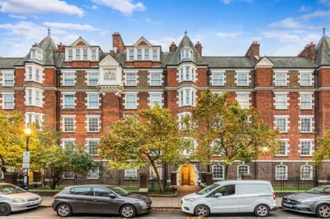 Scott Ellis Gardens, 
St John's Wood, NW8