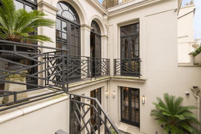 Knight Frank-Villa Blanca, Redcliffe Square-2_Hi.j