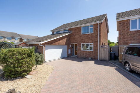 Addington Close, Devizes, Wiltshire, SN10 5BE