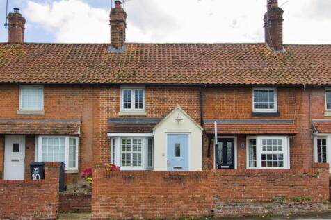 Lavington Lane, Littleton Panell, Devizes, Wiltshire, SN10 4EY