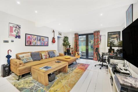 Camden Road, Islington, N7