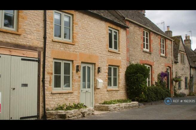 2 bedroom terraced house for rent in Wraggs Row Stow On The Wold