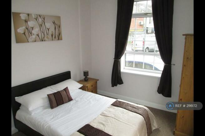 Fully Furnished Double Bedroom- Available