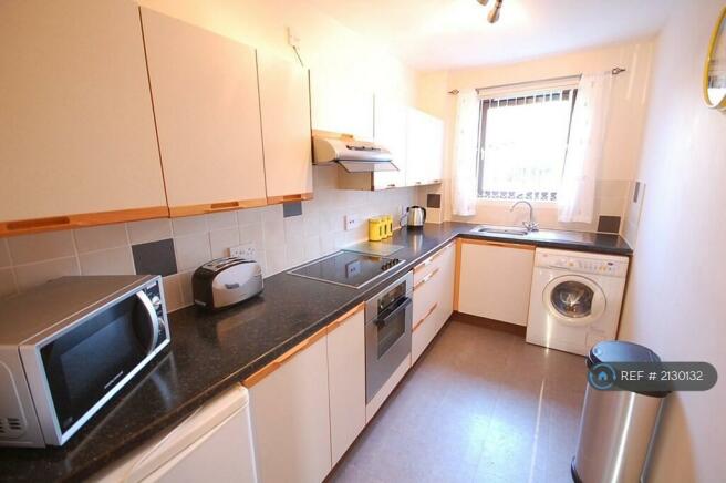 Fully Fitted Kitchen