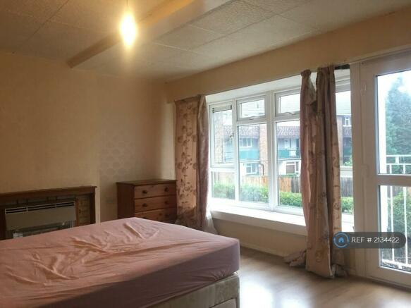 Couple - Large Double Room £1050