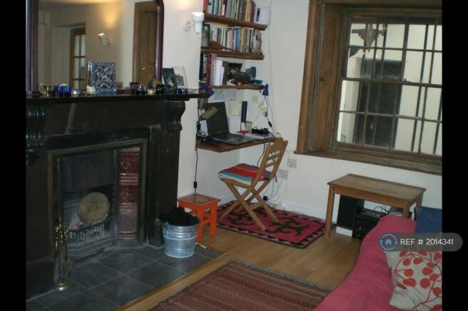 Frontroom Fireplace&Workstation