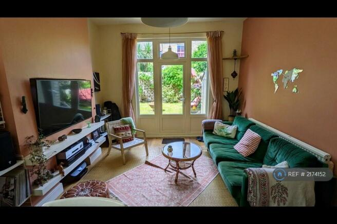 Living Area Overlooking The Private Garden