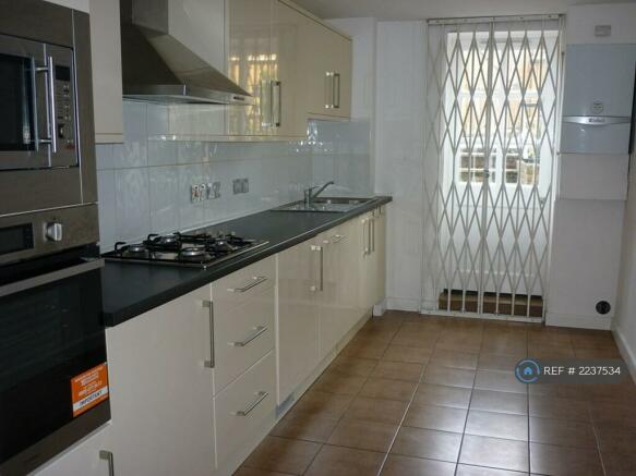 Fitted Kitchen/Diner