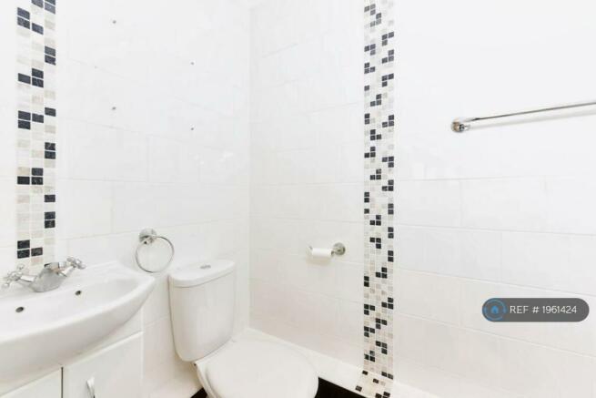 En-Suite Shower & Toilet