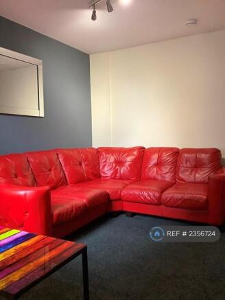 Livingroom Picture 1