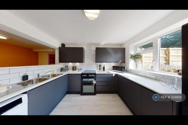 Open Plan Kitchen / Lounge
