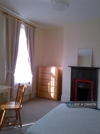 First Floori Front Extra Large Double - Room 3