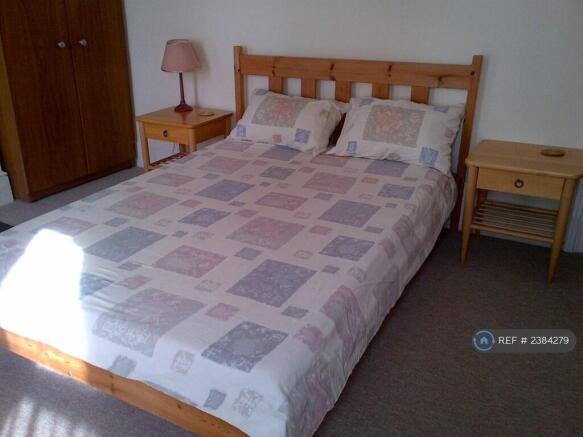 First Floori Front Extra Large Double - Room 3