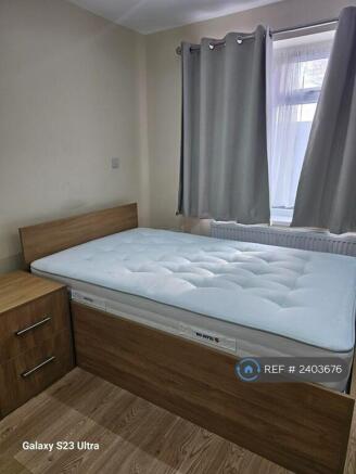 Small Double Shared Bathroom