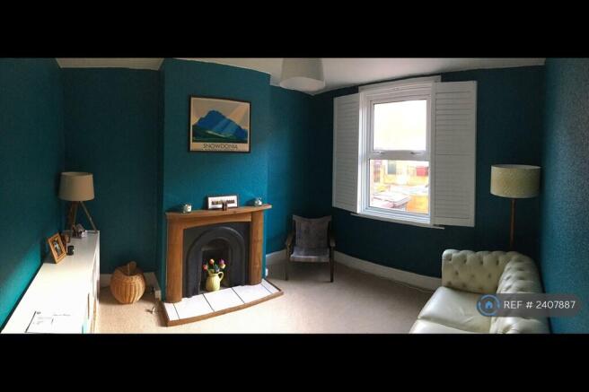 Lounge (Previous Tenancy)